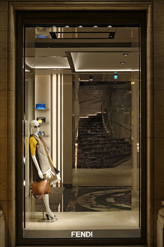 Traces of the new window theme featuring the Strap You accessory collection at Palazzo Fendi in Rome.1.jpg