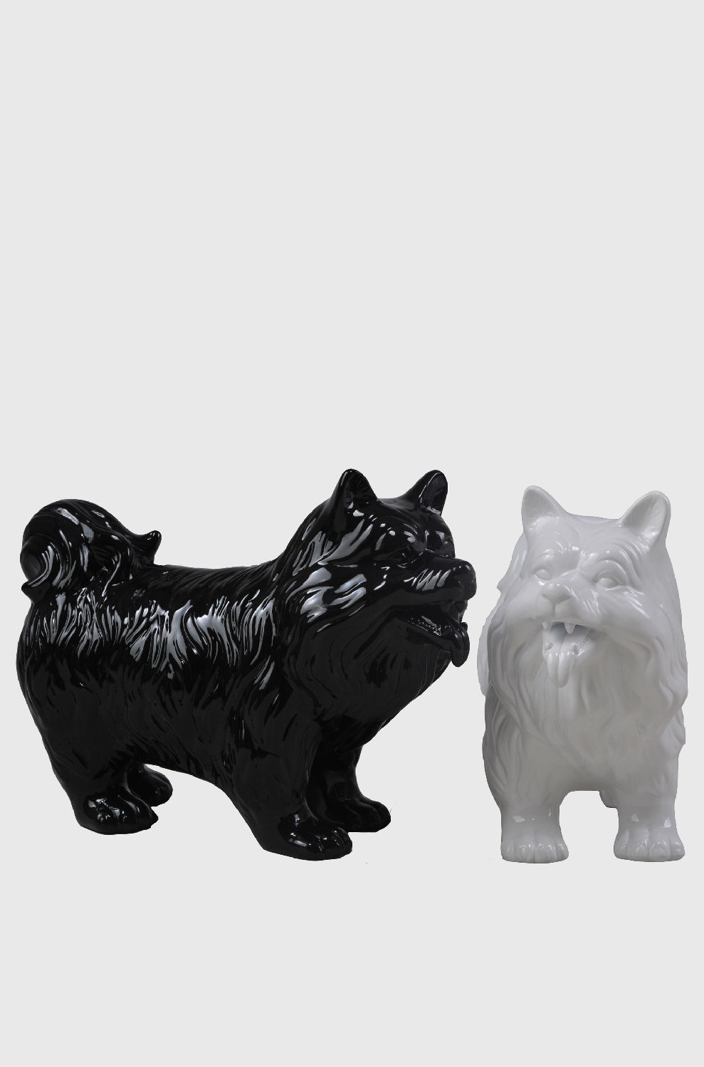 玻璃钢卡通雕塑黑白短腿小狗展示道具